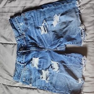 Maurices size small denim shorts